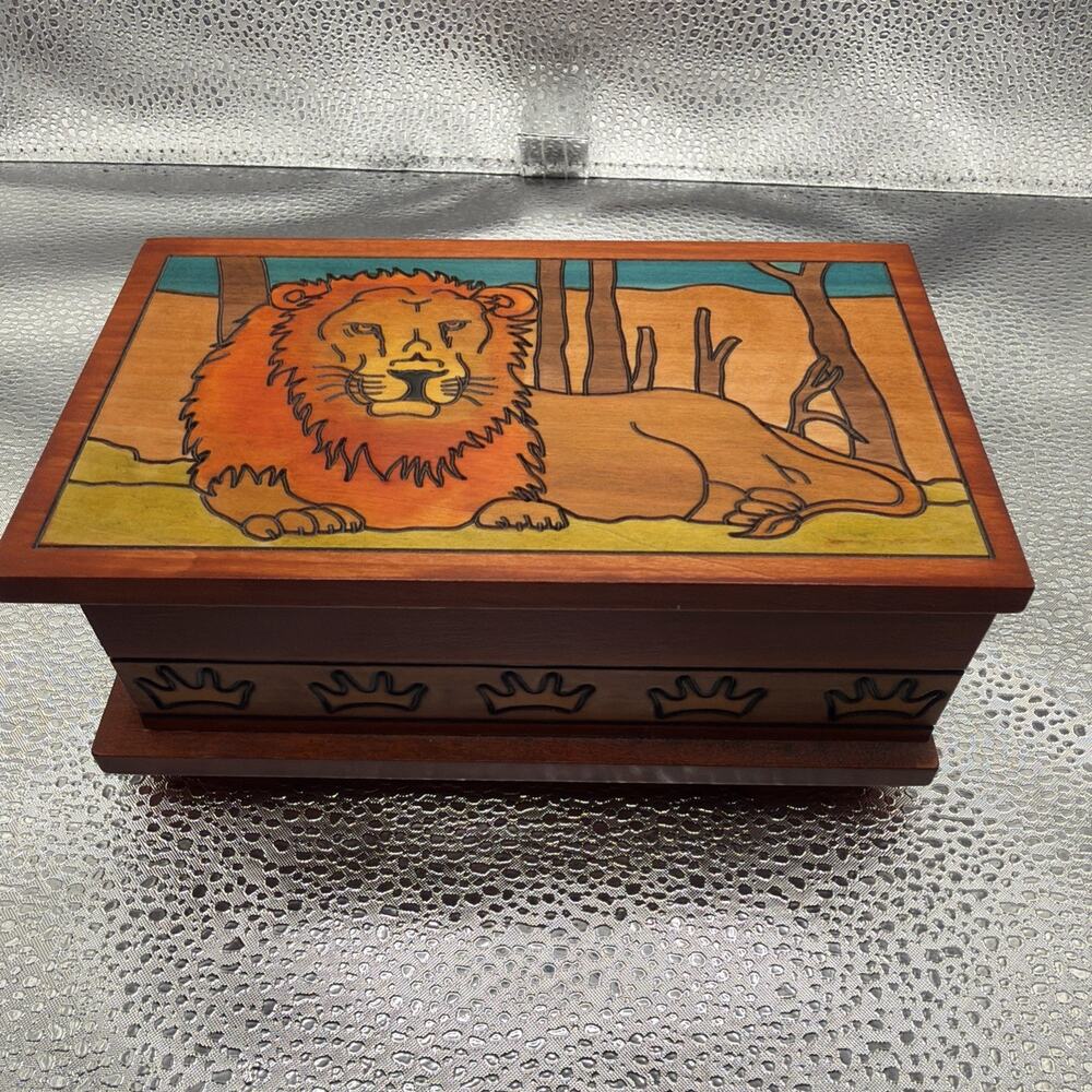 Polish Handmade Wood LION BOX Secret Opening Puzzle Box Trick Keepsake